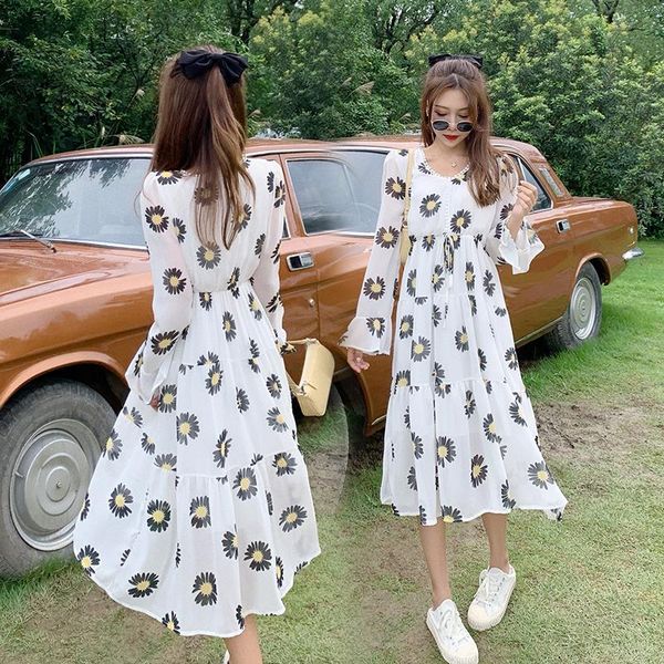 maternity dresses autumn floral chiffon dress plus size long sleeve v-neck drawstring waist pregnant women empire sweet clothes, White
maternity dresses autumn floral chiffon dress plus size long sleeve v-neck drawstring waist pregnant women empire sweet clothes, White