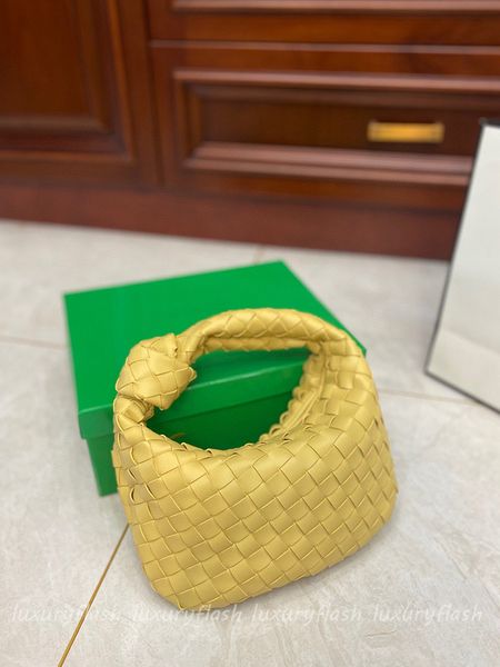 high-end tote weaving designer handbags luxury clutch ladies 2021 handbag high-quality coin purse fashion multicolor coin bags croissant
high-end tote weaving designer handbags luxury clutch ladies 2021 handbag high-quality coin purse fashion multicolor coin bags croissant