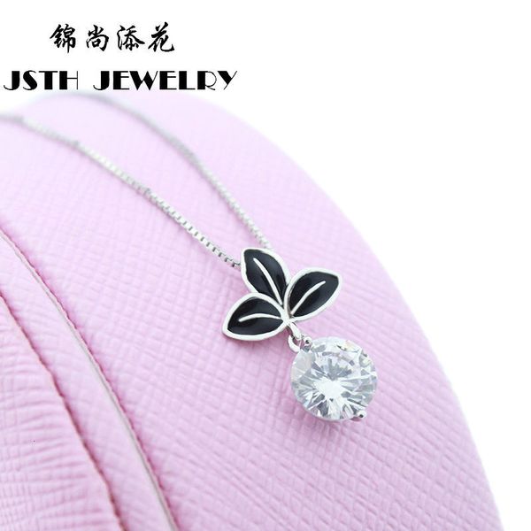 necklace s925 silver flower zircon pendant indifference personality creative women's art
necklace s925 silver flower zircon pendant indifference personality creative women's art