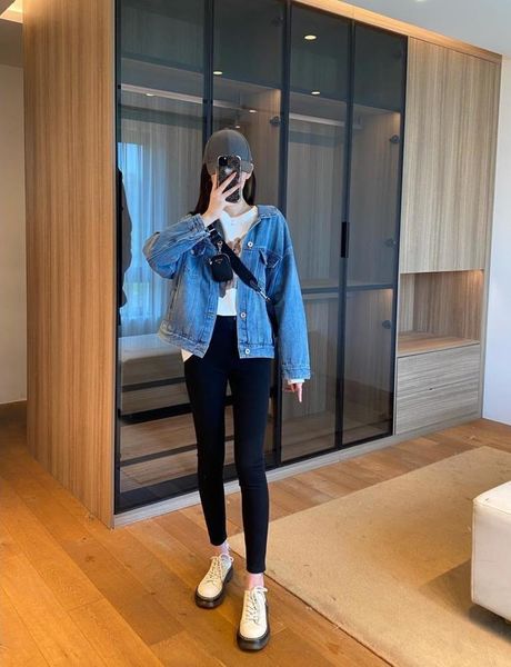 autumn and winter knitted tencel women's large size high waist elastic thin leg bottoms wear, Blue
autumn and winter knitted tencel women's large size high waist elastic thin leg bottoms wear, Blue