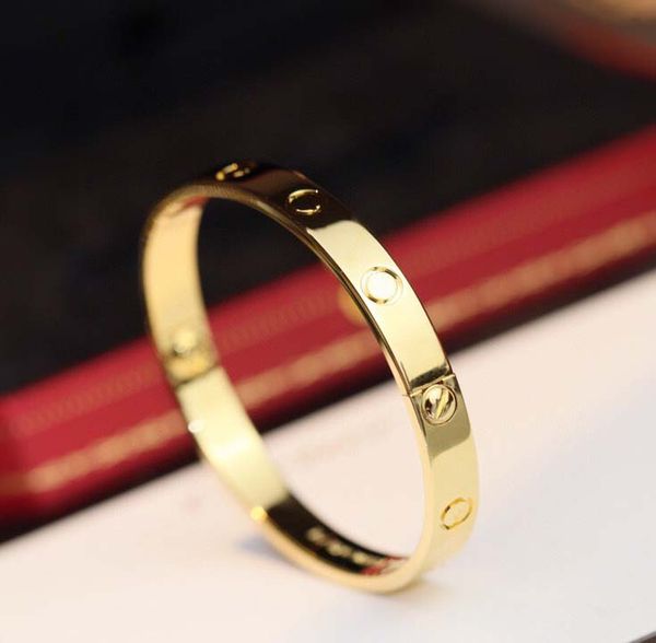 luxury quality punk band thick bracelet with 4 or no diamonds for women wedding jewelry gift have clear stamp v gold material ps3417, Golden;silver
luxury quality punk band thick bracelet with 4 or no diamonds for women wedding jewelry gift have clear stamp v gold material ps3417, Golden;silver
