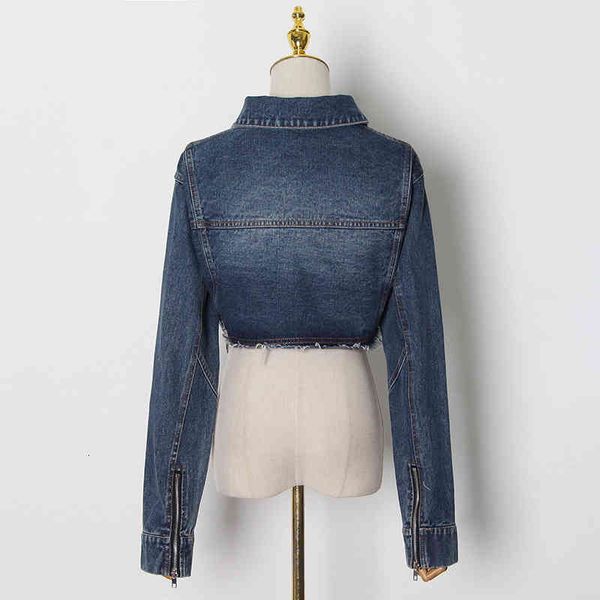 solid denim jacket for women lapel long sleeve patchwork pocket short female fashion clothing 2021 spring, Black;brown
solid denim jacket for women lapel long sleeve patchwork pocket short female fashion clothing 2021 spring, Black;brown