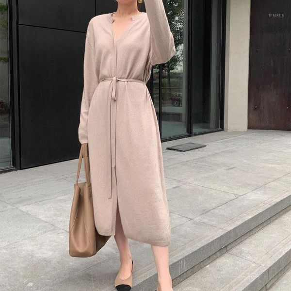 retro women knitted dress winter vestido midi elegante v-neck warm drawstring lace-up long sleeve dresses for female 4 colors casual, Black;gray
retro women knitted dress winter vestido midi elegante v-neck warm drawstring lace-up long sleeve dresses for female 4 colors casual, Black;gray