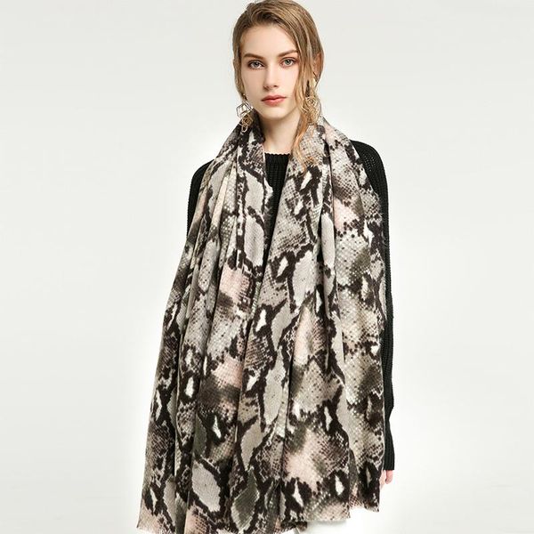 beanie/skull caps 2021 women's autumn and winter style thick double-sided satin acrylic fashion snake pattern printing versatile scarf, Blue;gray
beanie/skull caps 2021 women's autumn and winter style thick double-sided satin acrylic fashion snake pattern printing versatile scarf, Blue;gray