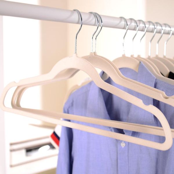 hangers & racks 10pcs/lot 45cm flocking hanger men's clothes women's clothing non-trace
hangers & racks 10pcs/lot 45cm flocking hanger men's clothes women's clothing non-trace