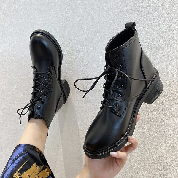 martin british style 2021 net red fashion thick heel chelsea women's black short thin single boots
martin british style 2021 net red fashion thick heel chelsea women's black short thin single boots
