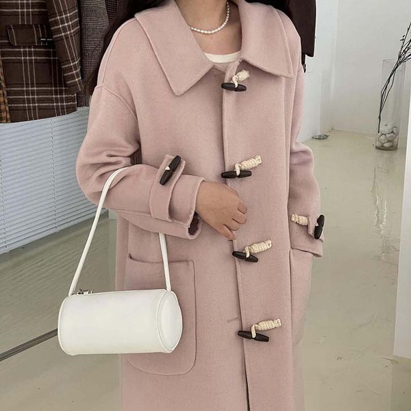 luxury women's short coatautumn and winter 2021 cashmere anti season korean loose horn button solid color double-sided tweed long coat, Black;brown
luxury women's short coatautumn and winter 2021 cashmere anti season korean loose horn button solid color double-sided tweed long coat, Black;brown