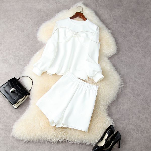 two piece dress european and american women's wear for spring long sleeved stapled diamond bow hoodie white shorts fashion suits 0s4s
two piece dress european and american women's wear for spring long sleeved stapled diamond bow hoodie white shorts fashion suits 0s4s