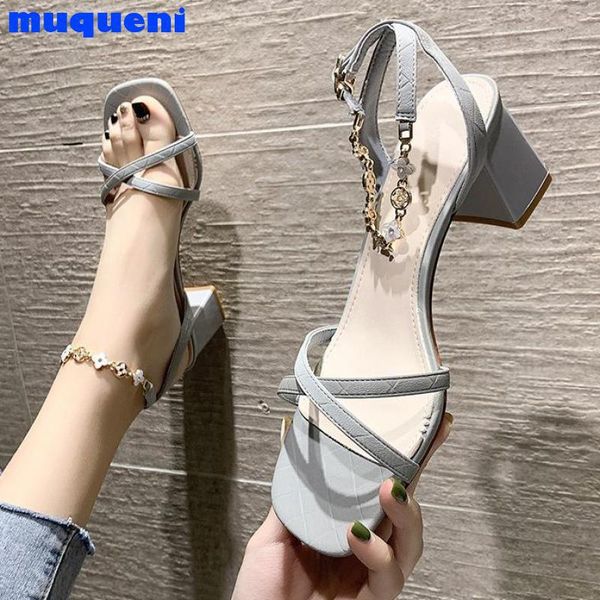 sandals women 2021 lady summer female slippers fashion square heels for ladies bling shoes woman party slides, Black
sandals women 2021 lady summer female slippers fashion square heels for ladies bling shoes woman party slides, Black