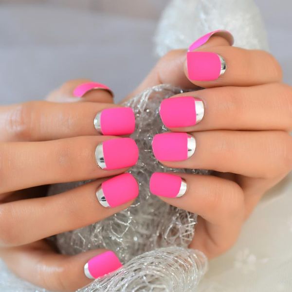 summer short rose pink silver french frosted false fake nails tips matte square press on ultra easy wear for home office, Red;gold
summer short rose pink silver french frosted false fake nails tips matte square press on ultra easy wear for home office, Red;gold