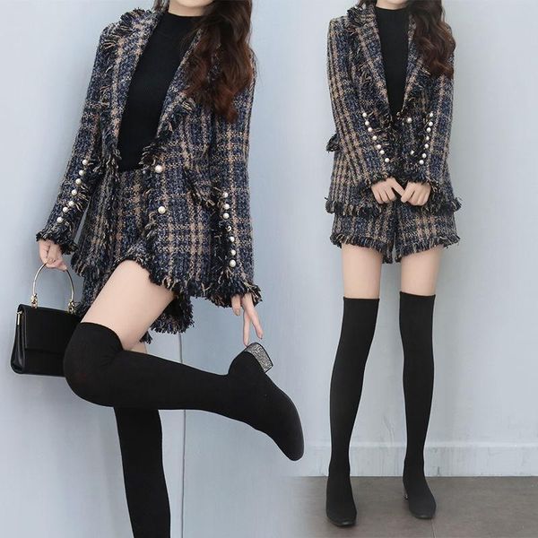 women's tracksuits 2021 women autumn winter large size suits female single breasted blazer jackets + shorts ladies plaid two-piece sets, Gray
women's tracksuits 2021 women autumn winter large size suits female single breasted blazer jackets + shorts ladies plaid two-piece sets, Gray