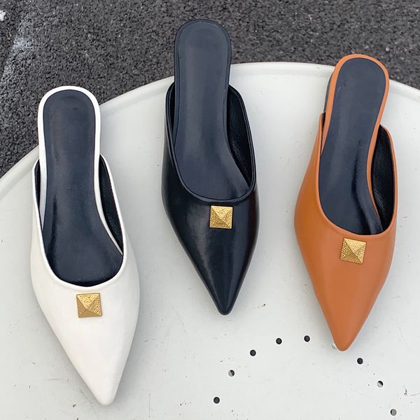 2021 new women slippers flat heel slides slip on mules shoes for woman fashion pointed toe rivet flats female flip flops shoes, Black
2021 new women slippers flat heel slides slip on mules shoes for woman fashion pointed toe rivet flats female flip flops shoes, Black