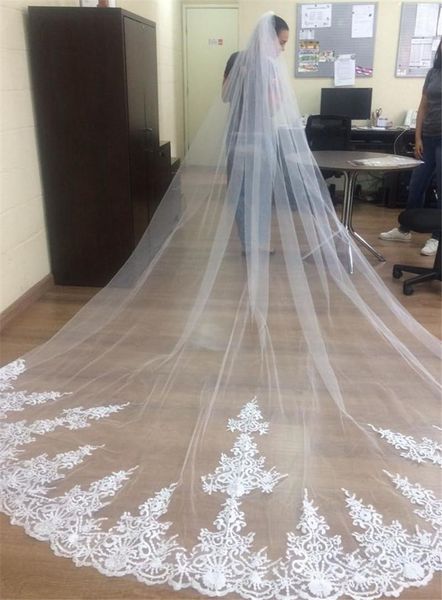 bridal veils 4 meter white/ivory beautiful cathedral length lace edge wedding veil with comb long bridasl mariage plus size 2021, Black
bridal veils 4 meter white/ivory beautiful cathedral length lace edge wedding veil with comb long bridasl mariage plus size 2021, Black