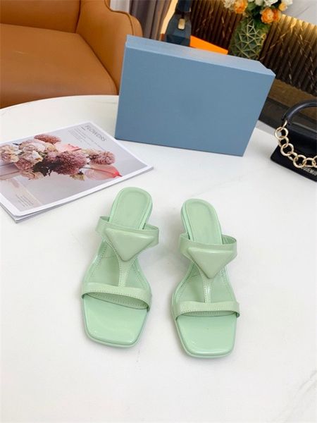 2021 women sandals high heels rubber slide sandal platform slipper chunky height shoes summer embossed flip flops, Red;white
2021 women sandals high heels rubber slide sandal platform slipper chunky height shoes summer embossed flip flops, Red;white