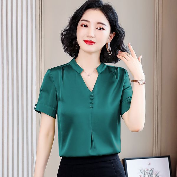 korean chiffon women blouses shirts woman satin solid blouse elegant v-neck shirt plus size blusas mujer de moda 210427, White
korean chiffon women blouses shirts woman satin solid blouse elegant v-neck shirt plus size blusas mujer de moda 210427, White