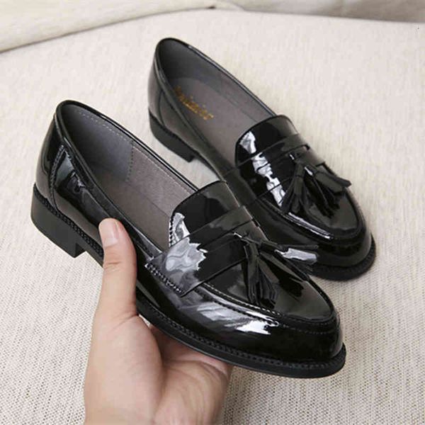 sandals japanned leather oxford shoes woman flats tassel loafers thicken bottom fringe moccasins ladies girls creepers retro espad, Black
sandals japanned leather oxford shoes woman flats tassel loafers thicken bottom fringe moccasins ladies girls creepers retro espad, Black