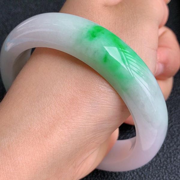other bracelets zheru jewelry natural burmese jadeite 54-64mm light green two-color bracelet elegant princess send mother to girlfriend, Golden;silver
other bracelets zheru jewelry natural burmese jadeite 54-64mm light green two-color bracelet elegant princess send mother to girlfriend, Golden;silver