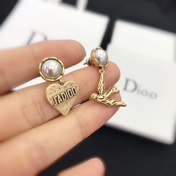 designer jewelry 2021 new pearl love flying swallow asymmetric copper earrings, temperament tassel versatile earrings and earrings lgk3 szrf, Golden
designer jewelry 2021 new pearl love flying swallow asymmetric copper earrings, temperament tassel versatile earrings and earrings lgk3 szrf, Golden