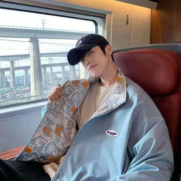 men's jackets 2021autumn coat korean fashion handsome loose double jacket baseball suit versatile zichao, Black;brown
men's jackets 2021autumn coat korean fashion handsome loose double jacket baseball suit versatile zichao, Black;brown