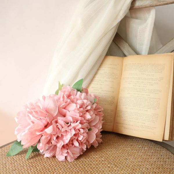 decorative flowers & wreaths 1bunch 5 heads artificial rose simulation bouquets bride holding fake peony home wedding decoration silk
decorative flowers & wreaths 1bunch 5 heads artificial rose simulation bouquets bride holding fake peony home wedding decoration silk