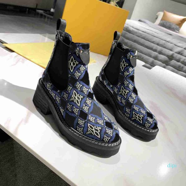 -women heighten half boots fashion autumn winter woman thick sole leather martin boot r luxury brand ladies platform, Black
-women heighten half boots fashion autumn winter woman thick sole leather martin boot r luxury brand ladies platform, Black