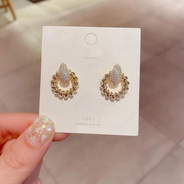 exquisite cz crystal paved round earrings gold color cubic zirconia stud women jewelry, Golden;silver
exquisite cz crystal paved round earrings gold color cubic zirconia stud women jewelry, Golden;silver