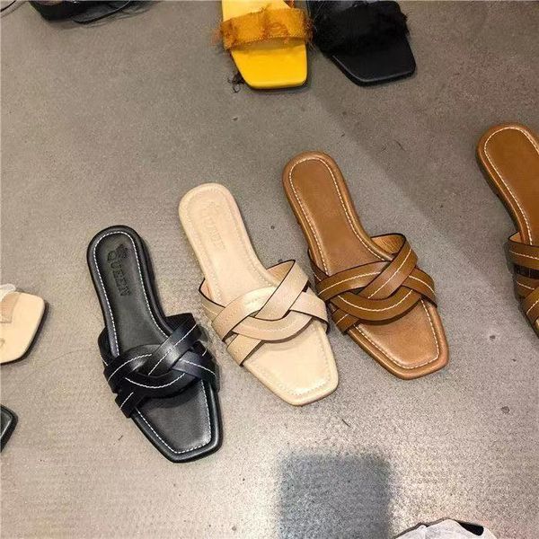 women shoes outer wear 2021 summer fashion woven cross retro slippers open-toed flat-bottomed black female sandals
women shoes outer wear 2021 summer fashion woven cross retro slippers open-toed flat-bottomed black female sandals