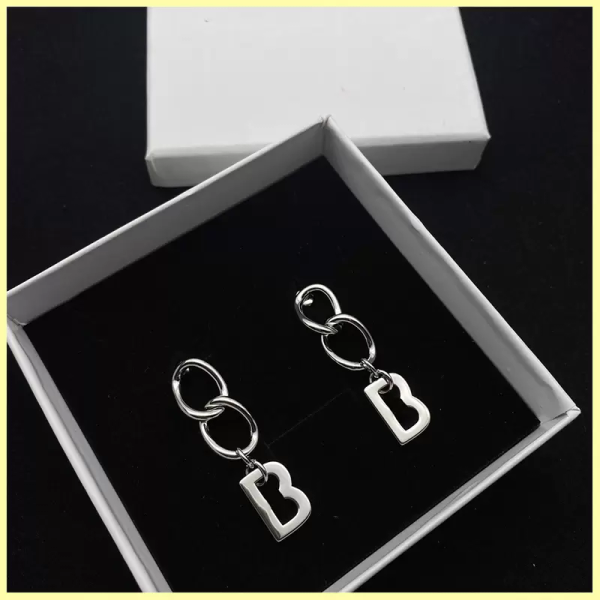 fashion lady earrings stud women jewelry luxury designer hoop earring studs earrings designers letter b earring necklaces boucles 3615355, Golden;silver
fashion lady earrings stud women jewelry luxury designer hoop earring studs earrings designers letter b earring necklaces boucles 3615355, Golden;silver