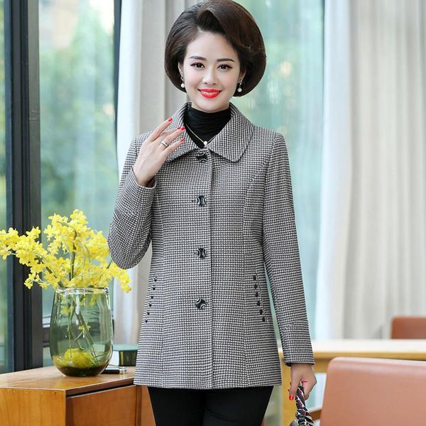 women's jackets 2021 mom spring plaid jacket autumn slim long sleeve coat single breasted middle-aged ladies fashion plus size 5xl, Black;brown
women's jackets 2021 mom spring plaid jacket autumn slim long sleeve coat single breasted middle-aged ladies fashion plus size 5xl, Black;brown