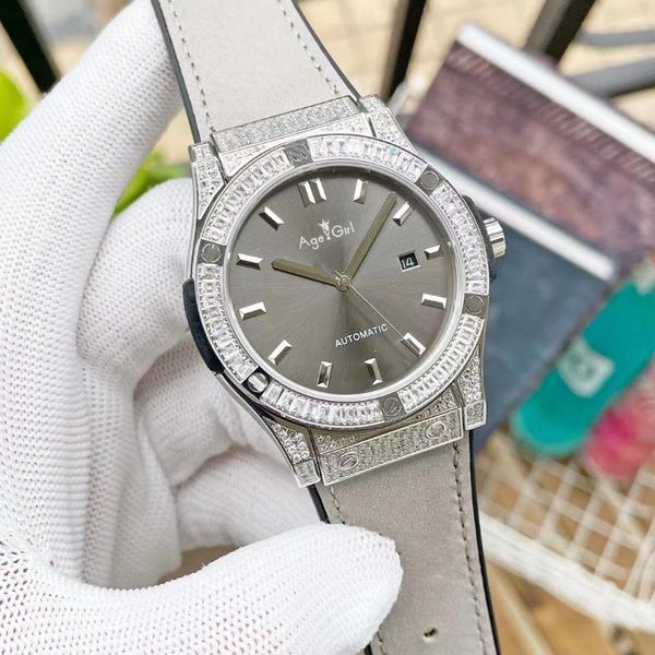 wristwatches men automatic mechanical watches grey blue black leather full iced diamonds drive crystal sapphire sport watch, Slivery;brown
wristwatches men automatic mechanical watches grey blue black leather full iced diamonds drive crystal sapphire sport watch, Slivery;brown