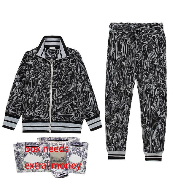 21ss mens tracksuits casual long sleeve cardigan+trousers two piece set fashion letter print women suit loose sport couple outfit, Gray
21ss mens tracksuits casual long sleeve cardigan+trousers two piece set fashion letter print women suit loose sport couple outfit, Gray