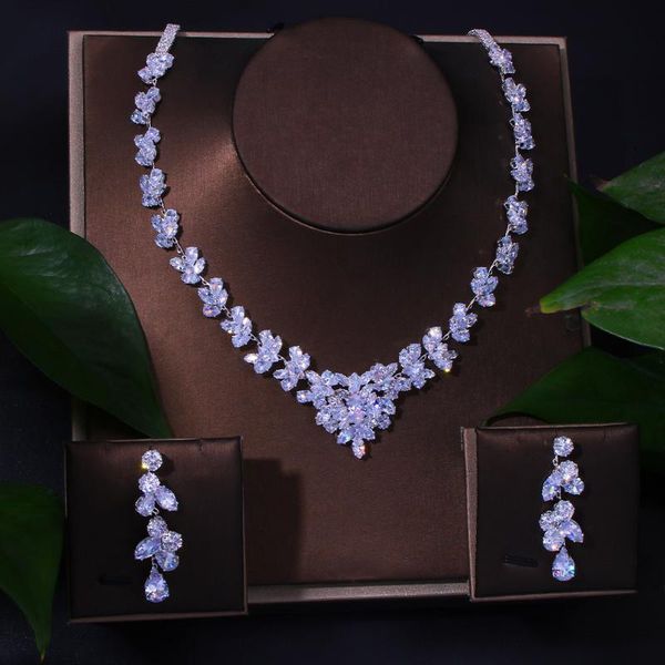earrings & necklace fashion bridal zircon and jewelry set for women simple exquisite wedding jewellery accessories, Silver
earrings & necklace fashion bridal zircon and jewelry set for women simple exquisite wedding jewellery accessories, Silver