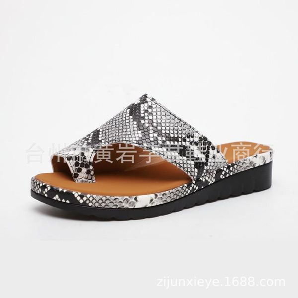 slippers 2021 speed sell cross-border supply large size women's shoes wish explosion models wear leather foreign trade sets of t, Black
slippers 2021 speed sell cross-border supply large size women's shoes wish explosion models wear leather foreign trade sets of t, Black