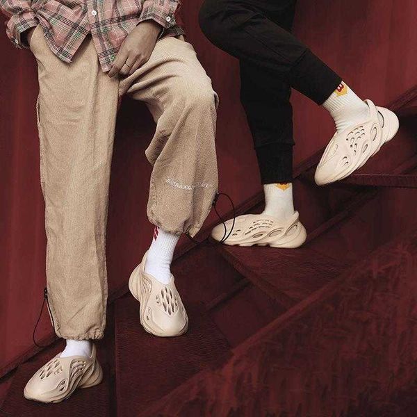 coconut hole shoes summer 2021 new roman sports men's sandals, Black 
coconut hole shoes summer 2021 new roman sports men's sandals, Black