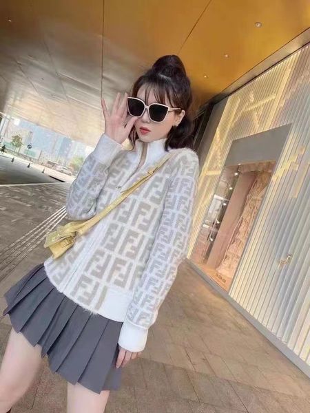 fashionable new imitation mink fur autumn and winter coat women's jacquard zipper cardigan, Black;gray
fashionable new imitation mink fur autumn and winter coat women's jacquard zipper cardigan, Black;gray