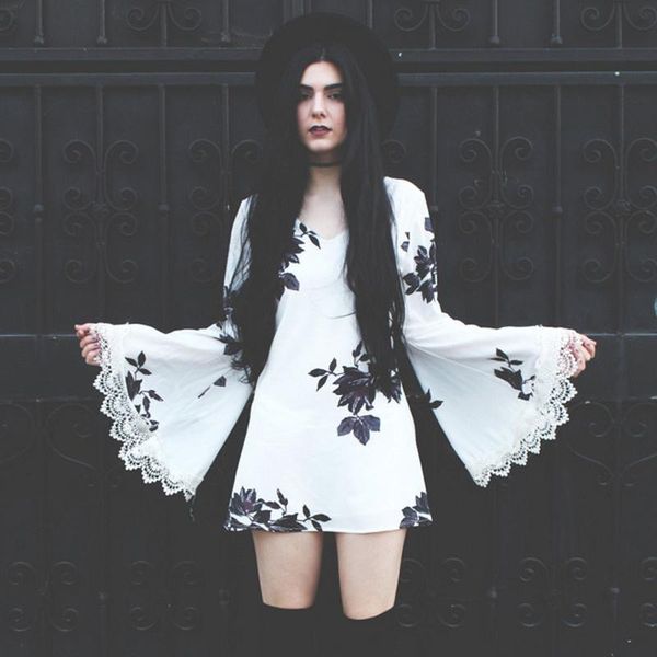 casual dresses spring floral printing sweet classic gothic flare sleeve dress dark metal cute witch, Black;gray
casual dresses spring floral printing sweet classic gothic flare sleeve dress dark metal cute witch, Black;gray