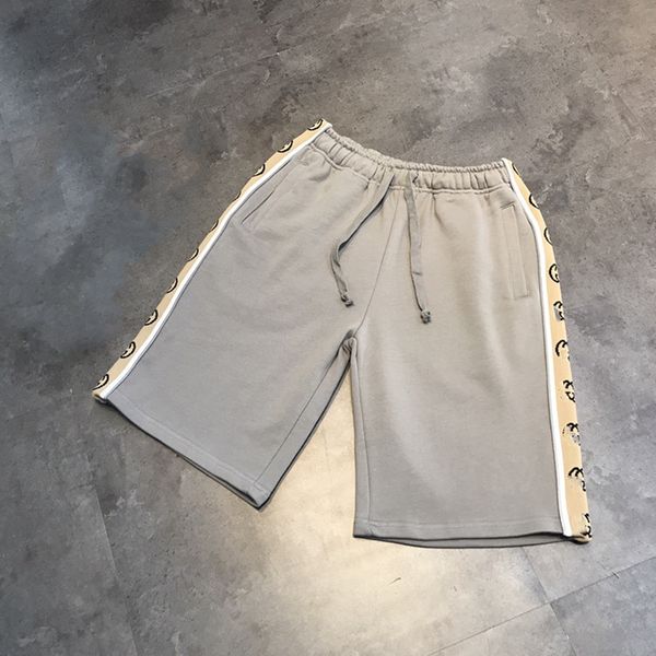 new fashion brand new summer gujia couple men's and women's same grey reflective shorts 07082, Black;white
new fashion brand new summer gujia couple men's and women's same grey reflective shorts 07082, Black;white