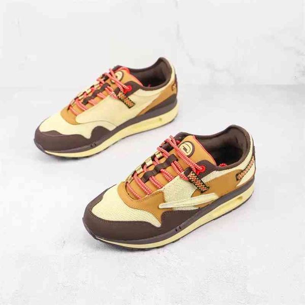 travis scotts x baroque brown running shoes outdoor snkrs sports with original box fast delivery, White;red
travis scotts x baroque brown running shoes outdoor snkrs sports with original box fast delivery, White;red