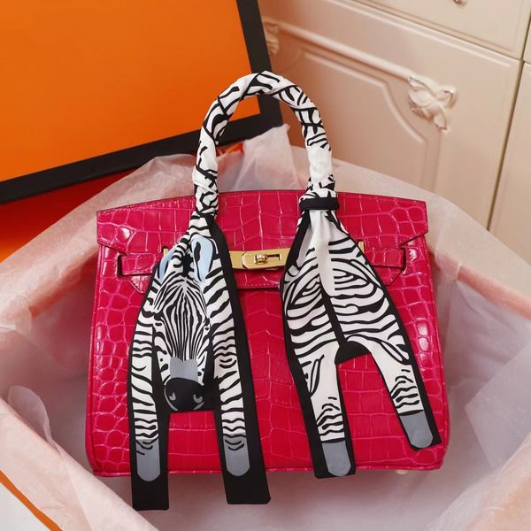 luxury designer bags handbagsshoulder clutches crossbody shopping bags purse patterns silk scarves ladies handbags with boxes 30cm 35cm
luxury designer bags handbagsshoulder clutches crossbody shopping bags purse patterns silk scarves ladies handbags with boxes 30cm 35cm