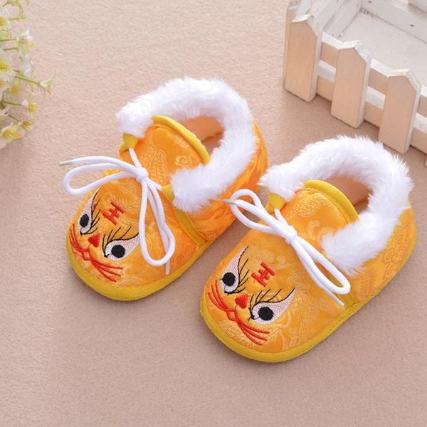 first walkers 2021 winter born baby shoes chinese style traditional boys girls warm cotton cartoon girl
first walkers 2021 winter born baby shoes chinese style traditional boys girls warm cotton cartoon girl