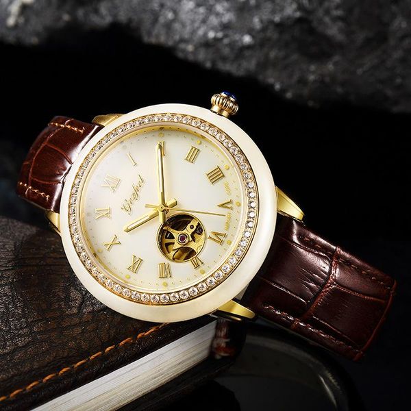 wristwatches 2021 rushed time-limited goffel's famous natural white jade watch, couple full automatic hollow belt mechanical watch, Slivery;brown
wristwatches 2021 rushed time-limited goffel's famous natural white jade watch, couple full automatic hollow belt mechanical watch, Slivery;brown