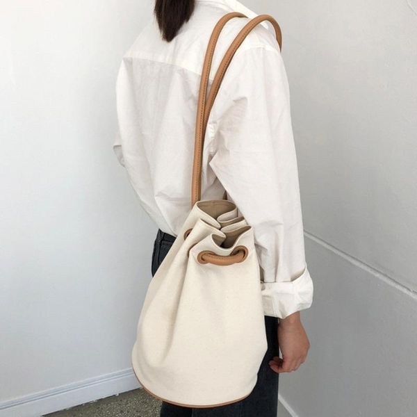 evening bags adjustable pull-belt canvas stitching bucket bag 2021 spring and summer casual shoulder for women
evening bags adjustable pull-belt canvas stitching bucket bag 2021 spring and summer casual shoulder for women