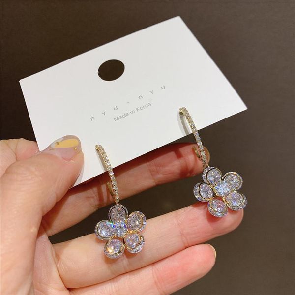 stud 2021 arrival 14k gold plated flower earrings for women luxury jewelry zircon, Golden;silver
stud 2021 arrival 14k gold plated flower earrings for women luxury jewelry zircon, Golden;silver
