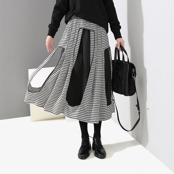 skirts korean version of the 2021 winter fashion season goes all out with a high-waisted open-cut plaid skirt and mid-length, Black
skirts korean version of the 2021 winter fashion season goes all out with a high-waisted open-cut plaid skirt and mid-length, Black