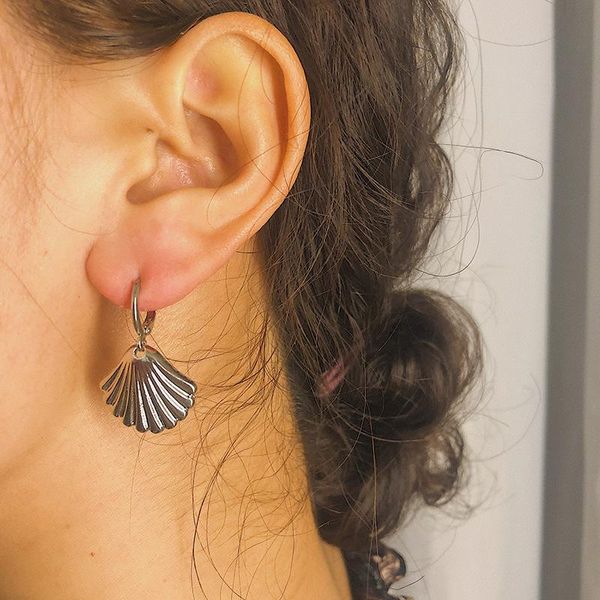 stud european and american female trend personality temperament printed rose earrings simple shell relief star pendant ear clip, Golden;silver
stud european and american female trend personality temperament printed rose earrings simple shell relief star pendant ear clip, Golden;silver