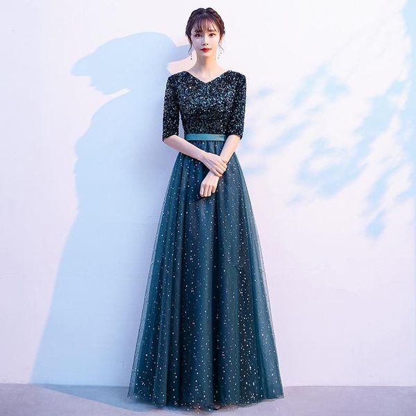 ethnic clothing 2021 green evening dress bling sequins stage show elegant a-line prom gown noble v-neck chorus oversize s-4xl, Red
ethnic clothing 2021 green evening dress bling sequins stage show elegant a-line prom gown noble v-neck chorus oversize s-4xl, Red