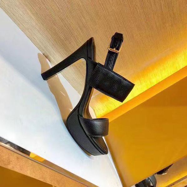 70% off wholesale flip-flops high heels summer breathable fashion designer sandals comfort real leather ladies girl luxury brands, Black
70% off wholesale flip-flops high heels summer breathable fashion designer sandals comfort real leather ladies girl luxury brands, Black
