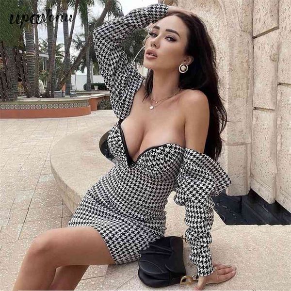 trendy houndstooth pattern design dress off shoulder draped celebrity party club mini vestidos 210524, Black;gray
trendy houndstooth pattern design dress off shoulder draped celebrity party club mini vestidos 210524, Black;gray