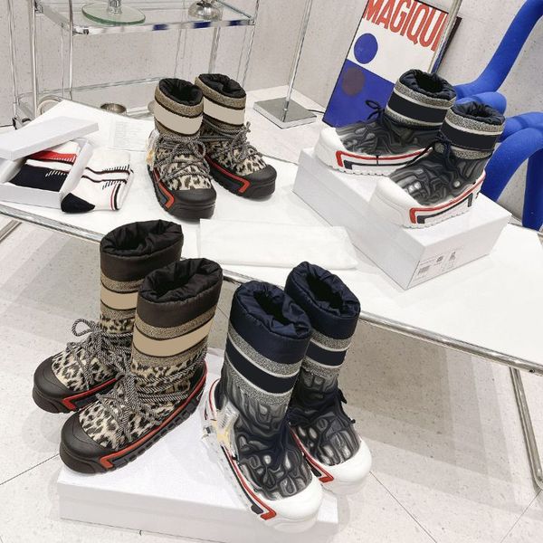 2021 famous designer fashion classic new female autumn and winter snow boots soles preschool embroidered cloth ankle flat cotton size 35-41, Black
2021 famous designer fashion classic new female autumn and winter snow boots soles preschool embroidered cloth ankle flat cotton size 35-41, Black