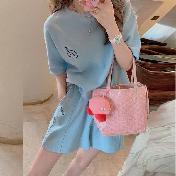 women's tracksuits letter embroidery casual oversize cotton racksuit women t-shirt +shorts 2 pieces set female chic loose + shorts suit, Gray
women's tracksuits letter embroidery casual oversize cotton racksuit women t-shirt +shorts 2 pieces set female chic loose + shorts suit, Gray